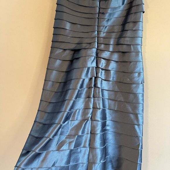 BCBGMaxAzria Blue Grey Woven Embellished Halter Dress | SZ 4 - Picture 4 of 16